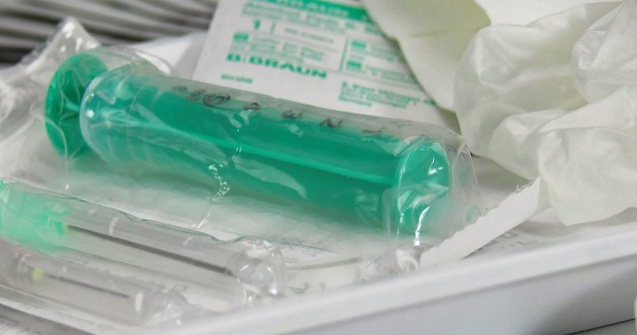 Medic: Refuzul parintilor de a vaccina copilul ii poate aduce in fata instantei