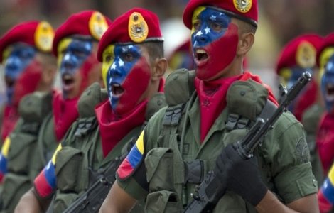 Venezulea isi mobilizeaza tancurile si militarii in fata "amenintarii" americane