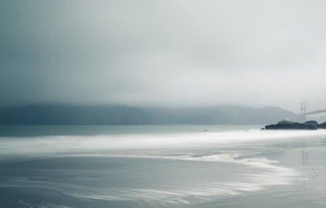 M. Britanie: Peste 100 de persoane au avut nevoie de ingrijiri medicale pe coasta de est a Sussex, afectata de o "ceata toxica"