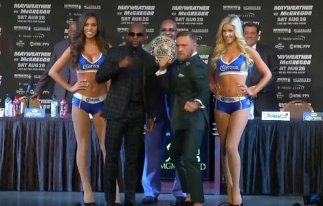 Adevarata lupta dintre Mayweather si McGregor s-a dat dupa meci, intre fani