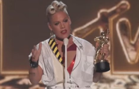  Video  Discursul emotionant al artistei Pink la VMA, aclamat drept unul dintre cele mai bune din istoria premiilor. Ce a spus cantareata