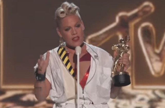 [Video] Discursul emotionant al artistei Pink la VMA, aclamat drept unul dintre cele mai bune din istoria premiilor. Ce a spus cantareata