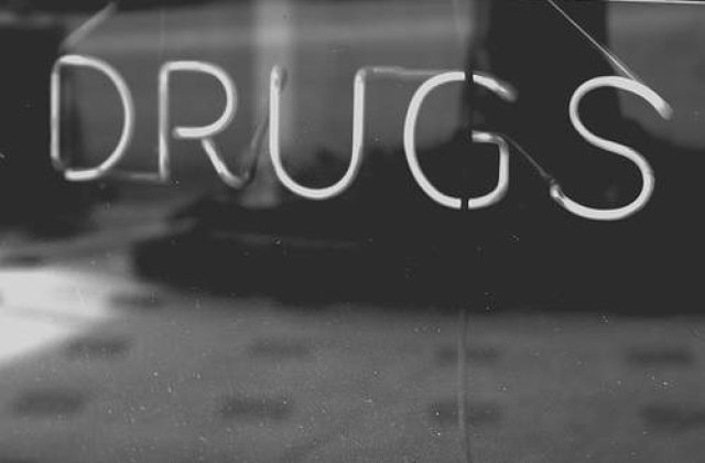 Razie la magazinele etnobotanice din Bucuresti