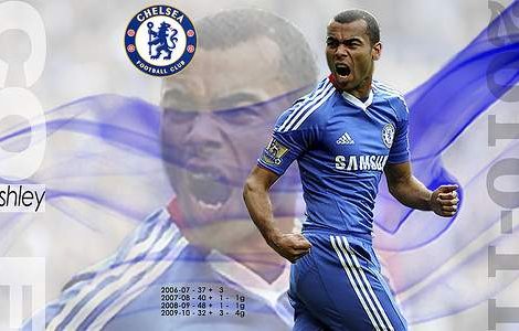 Ashley Cole a impuscat un fan al echipei!