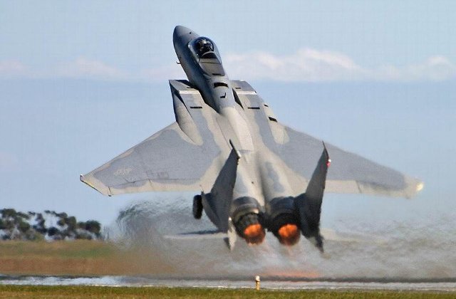 Mesajul transmis de SUA: Bombardiere si avioane de lupta, desupra Peninsulei Coreene