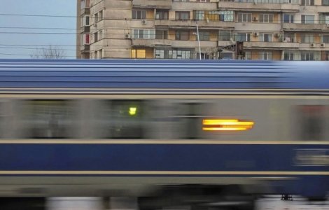Intarzieri mai mari de trei ore ale trenurilor dupa o defectiune la firul de contact al liniei intre Videle si Ciolpani