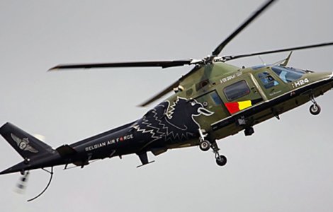 Un pilot a cazut din elicopter in timpul unei demonstratii aeriene