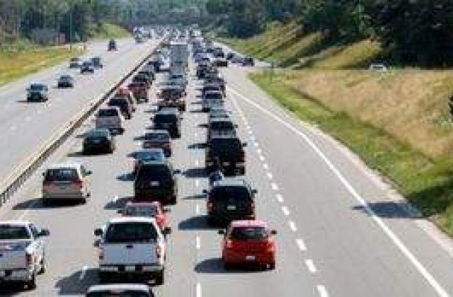 Gropi pe 87% din autostrada Bucuresti-Pitesti