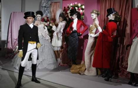  Top  John Galliano va fi judecat pentru injurii rasiale