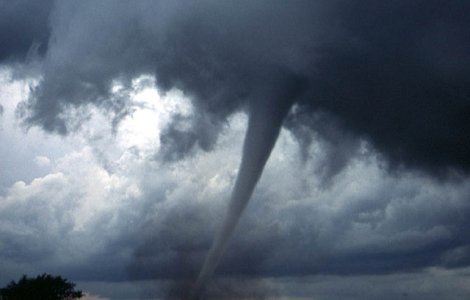  Top  Fenomene meteo extreme, surprinse in 10+ fotografii fabuloase