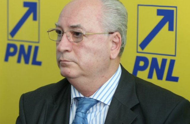 Puiu Hasotti a demisionat din PNL