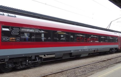 Cel putin 15 trenuri programate sa ajunga sau sa plece din Gara de Nord au intarzieri de pana la 180 de minute