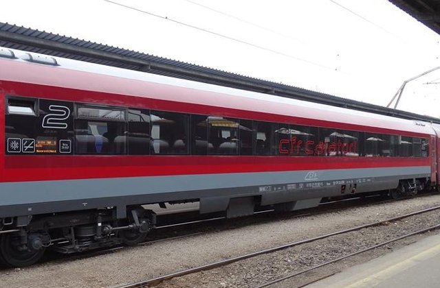 Cel putin 15 trenuri programate sa ajunga sau sa plece din Gara de Nord au intarzieri de pana la 180 de minute