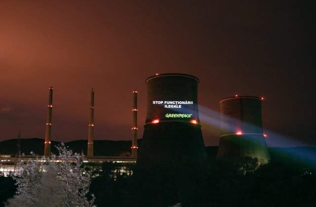 Raport Greenpeace Romania: 15 dintre cele 28 de termocentrale pe carbune functioneaza in afara legii