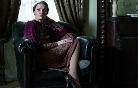 Lia Bugnar este mama lui Marcel Iures in filmul "Octav"