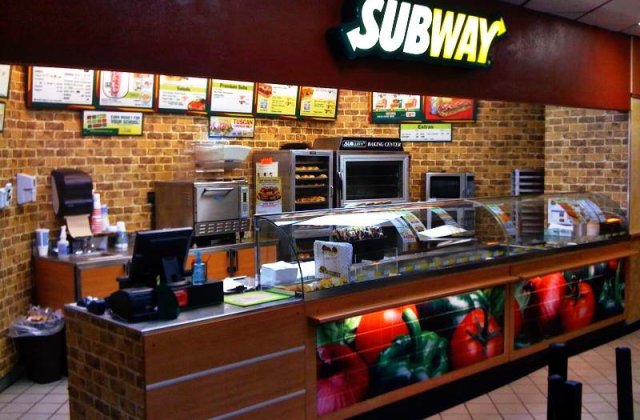 McDonald`s NU mai e cel mai mare lant de restaurante din lume!