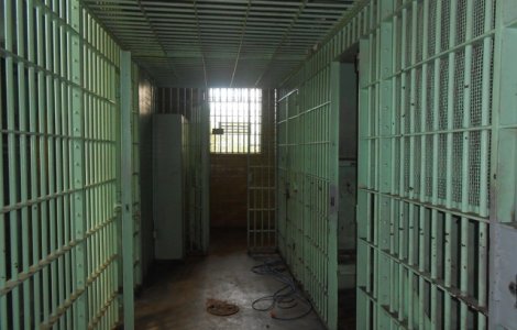 Ancheta la Arestul central dupa ce o femeie care trebuia eliberata vineri a fost tinuta in arest pana luni