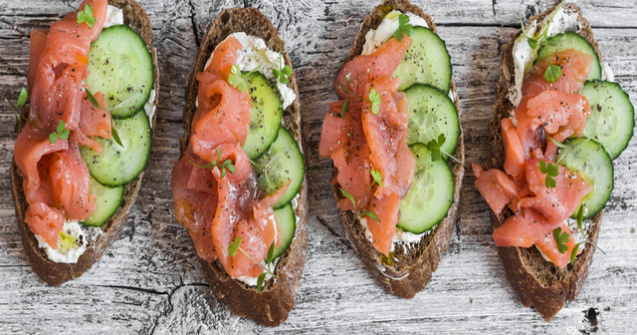  Top  6 gustari simple si gustoase care au sub 400 de calorii