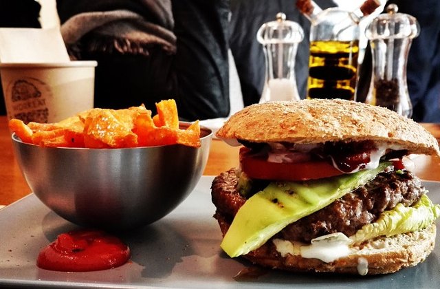 10 lucruri de-a dreptul socante care te vor face sa iti schimbi parerea despre alimente