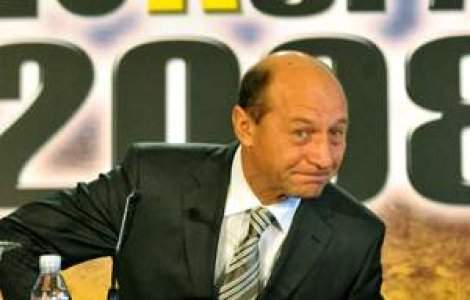 Basescu a plans in direct