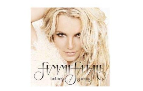  Foto  Britney Spears si-a aratat tatuajele din zona intima