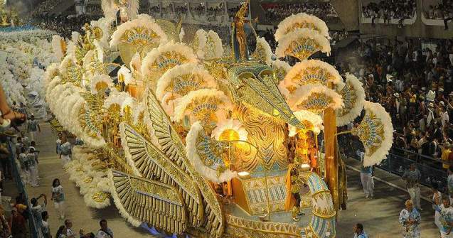  Top  Care e campioana din 2011 a scolilor de samba de la Rio de Janeiro?