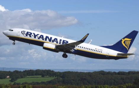 Ryanair va anula 40-50 de curse zilnic in urmatoarea perioada. Care este motivul