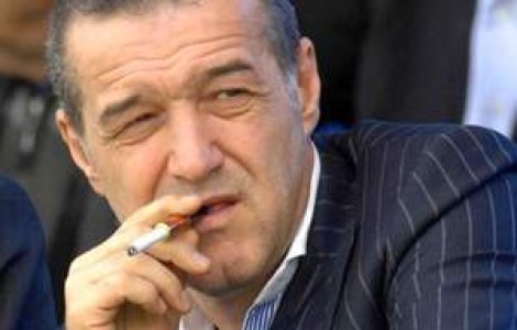 VIDEO: Becali, votat de francezi 'Cretinul Saptamani' pentru scena 'Maybach'