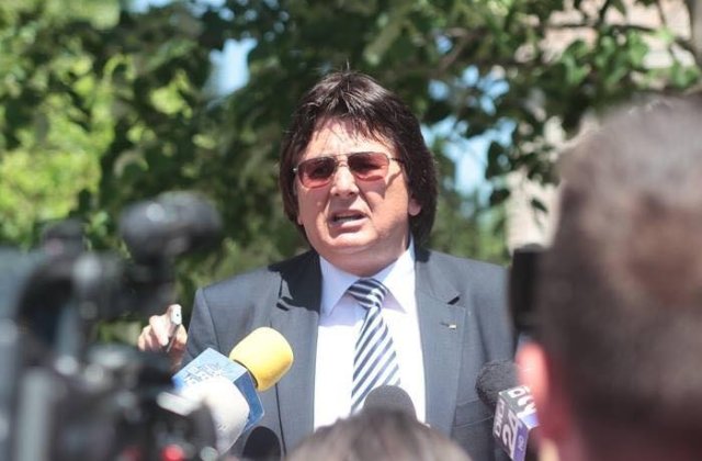 Nicolae Robu, dupa furtunile de la Timisoara: Acum, greul a trecut. Pagubele materiale sunt imense