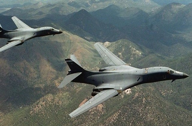 SUA a simulat bombardamente deasupra Peninsulei Coreea