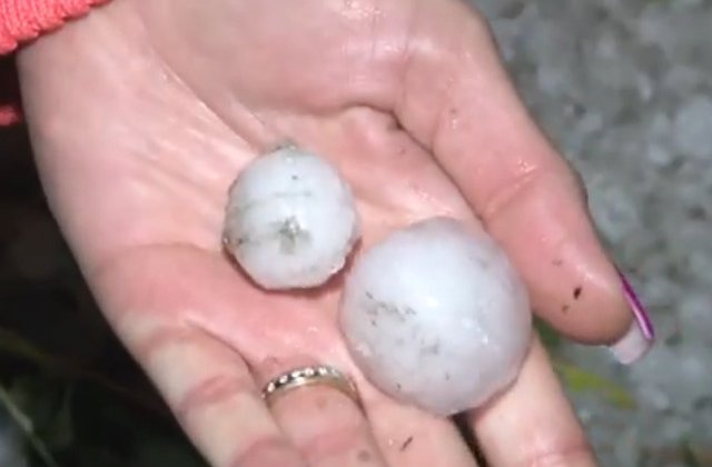Grindina de marimea unui ou de porumbel in Buzau si Prahova