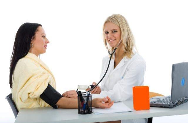 Medicii din Romania se pot perfectiona online