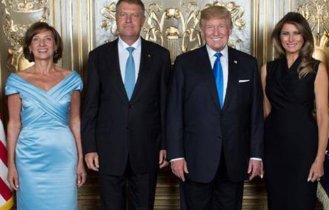 Presedintele Klaus Iohannis si sotia sa s-au fotografiat alaturi de Melania si de Donald Trump