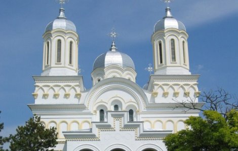 Guvernul va acorda ajutoare in valoare de 1 milion de euro pentru bisericile afectate de furtuni