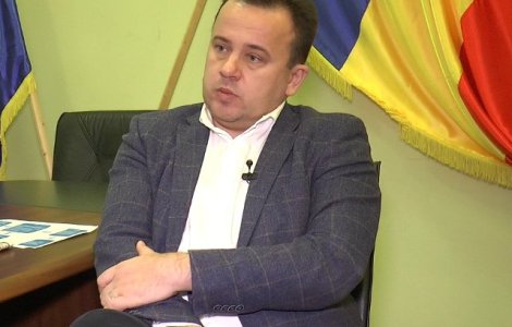 Liviu Pop, despre greselile sale gramaticale: "Genunche e regionalism/Savantii folosesc greseala erorilor"