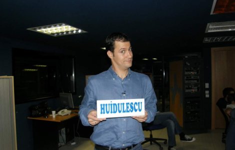 Huidu sta cu ochii pe "Cronica Carcotasilor"