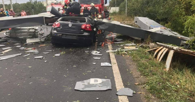 Consilierul primarului Robu a gasit vinovatul pentru prabusirea portii de la intrarea in Timisoara