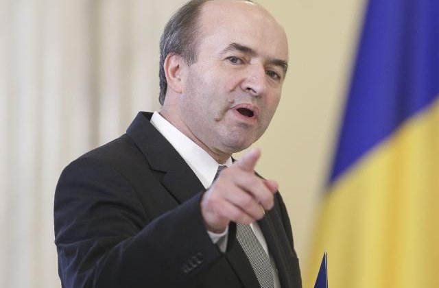 Toader, dupa ce Kovesi a afirmat ca procurorii verifica HG din dosarul "Belina": Legalitatea unei hotarari de guvern o verifica judecatorul, nu procurorul