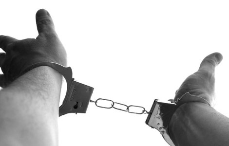 Avocat din Baroul Timis, prins in flagrant cand lua mita 2.000 de euro