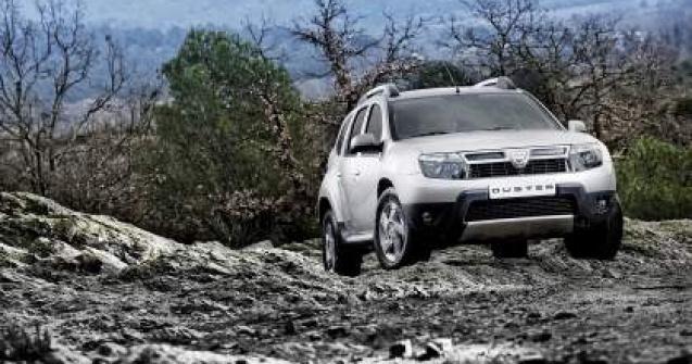 Isarescu merge cu Duster