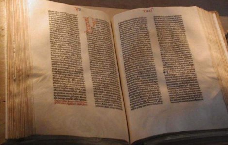  Top  5 lucruri pe care nu le stiai despre Biblie