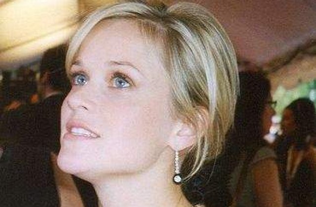 [VIDEO] Reese Witherspoon se casatoreste