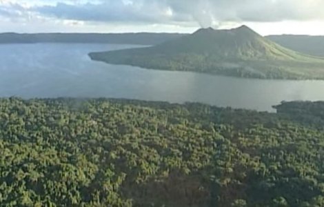 O insula din arhipelagul Vanuatu, evacuata in urma eruptiei unui vulcan