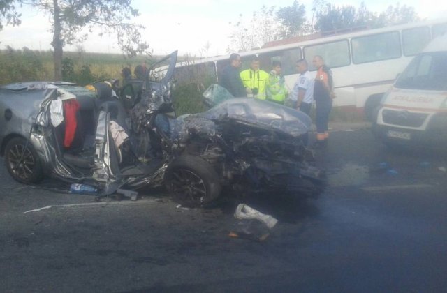Accident grav in Constanta: 3 oameni au murit, 8 sunt raniti. S-a demarat planul rosu de interventie