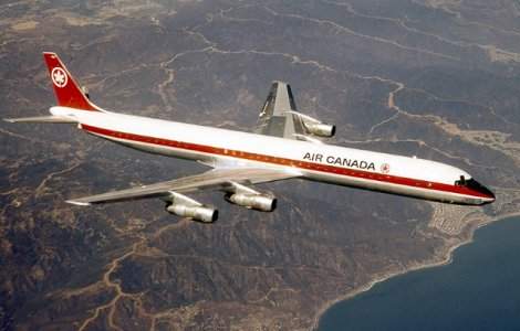 Romanii vor avea zboruri directe catre Toronto si Montreal