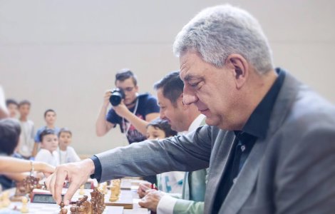 Tudose, despre Robor: Poate cei de la BNR au fost putin plecati. Mai e Banca Nationala sau o institutie de zei care se ocupa de existenta lor buna?