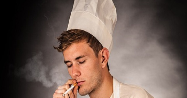 Proiect: Fumatorilor sa li se scada din salariu timpul petrecut "la tigara"