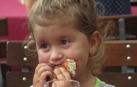 Politia l-a prins pe barbatul care ameninta ca otraveste mancarea de bebelusi