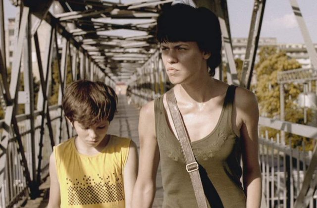 [VIDEO] `Periferic`, in cinematografele din Romania