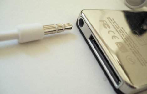 iPod implineste 10 ani